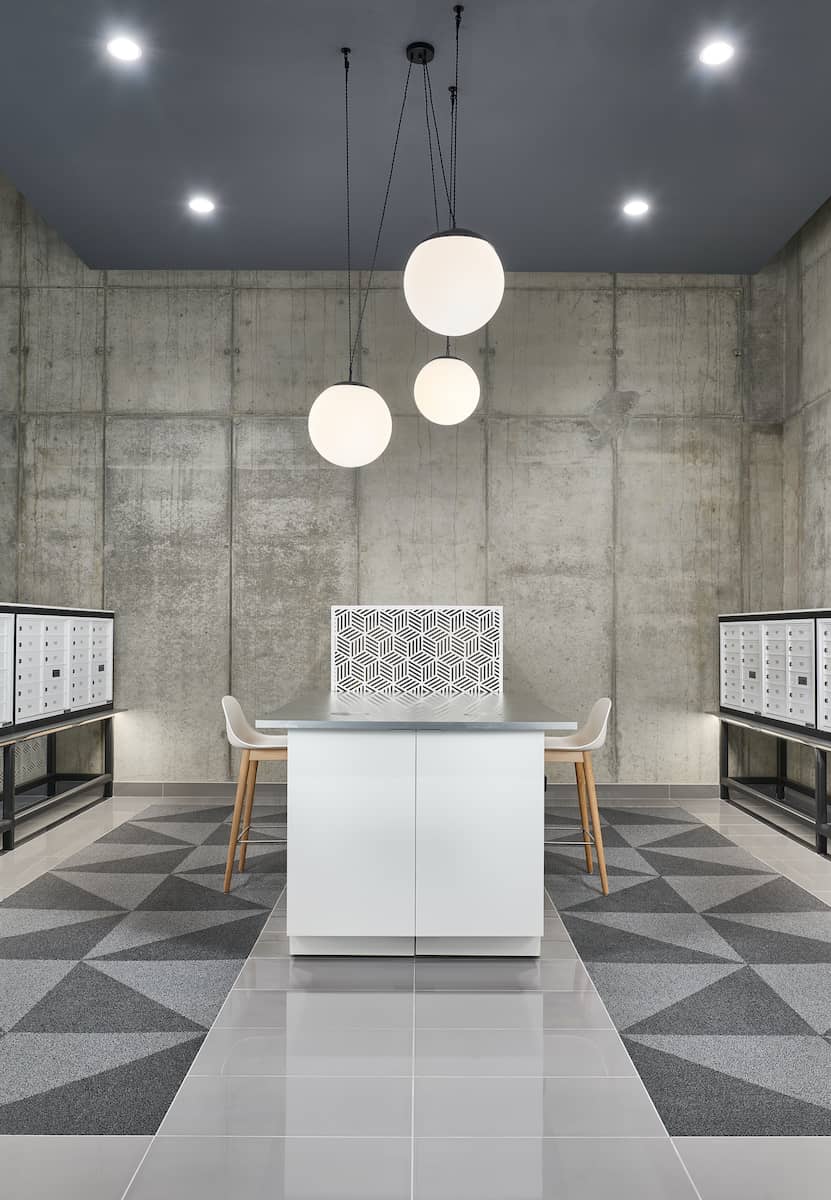 Lobby / Foyer Swag Chandeliers installation – ZigZag 3 Globe Pendant Chandelier